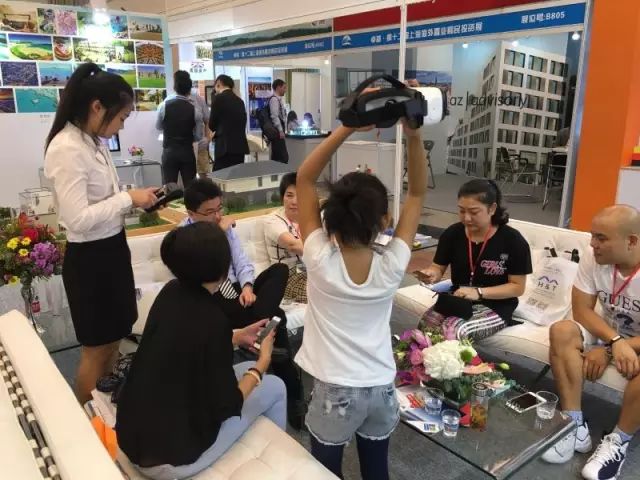 东方卫视也来采访！第十二届“上海海外置业投资展”最后一天！现场红包送完为止！(图5)