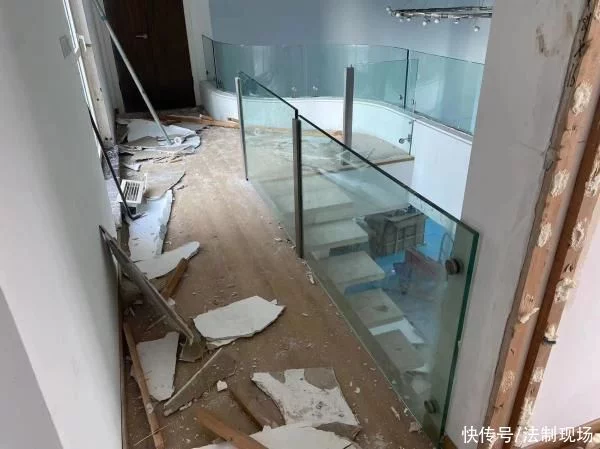 上海一房产中介9年骗取千万元购房款挥霍一