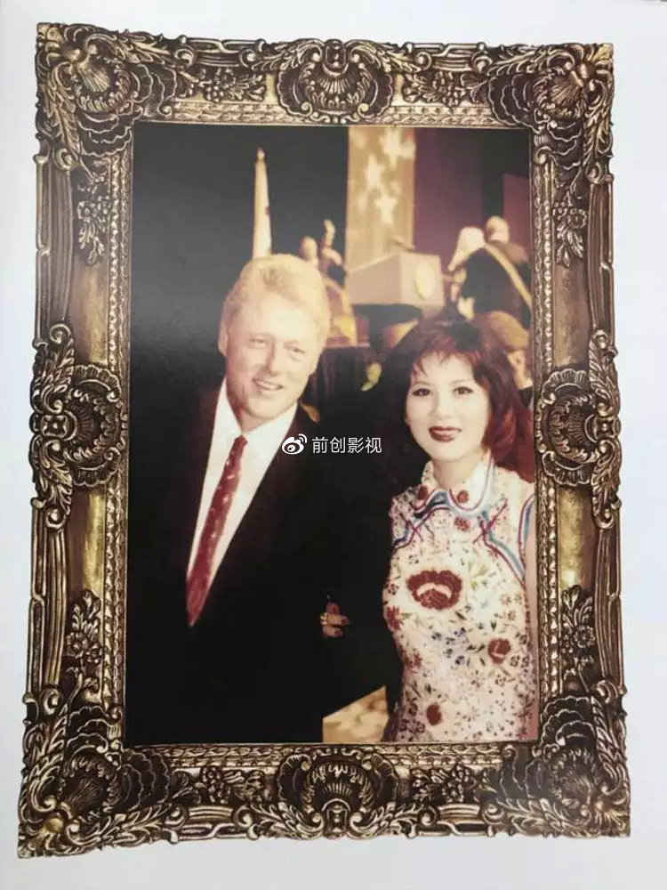 70岁仍“花枝招展”的4位女星，个个不服老，太婆的年龄活成少女(图12)